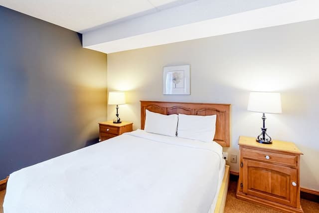 Condo, 3 Bedrooms