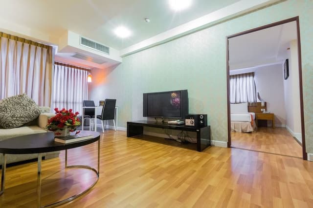 One Bedroom Premier Suite