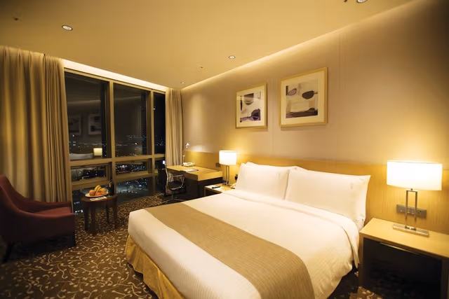 Suite, 1 King Bed