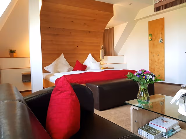 Junior Suite (cathedral view)