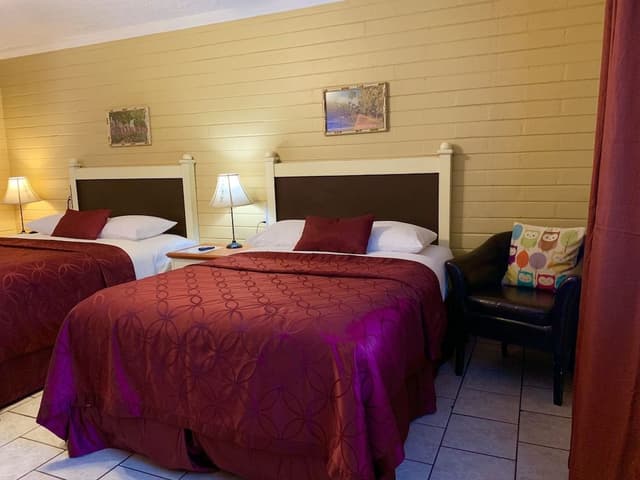 Standard Room, Multiple Beds, Non Smoking