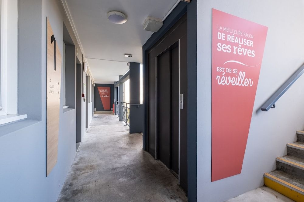 B&B Hotel LILLE Seclin Aeroport1