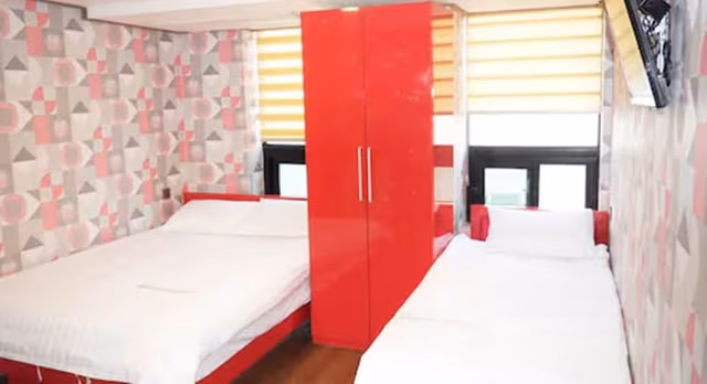 Standard Triple Room, Multiple Beds (D room)