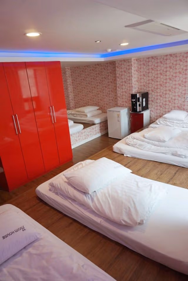 Suite (Bed type randomly assigned)