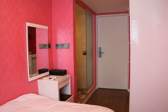Standard Single Room (A room)