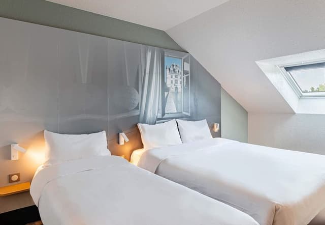 Triple Non-Smoking Room