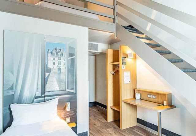 Triple Non-Smoking Room