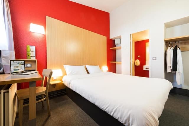 Double Room - Non-Smoking