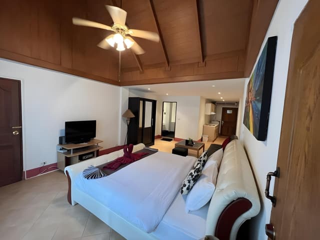 Jacuzzi Suite with private Jacuzzi MEN ONLY