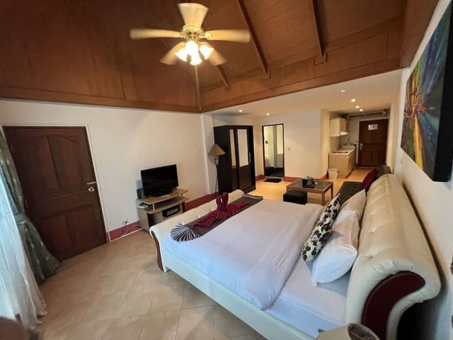 Jacuzzi Suite with private Jacuzzi MEN ONLY