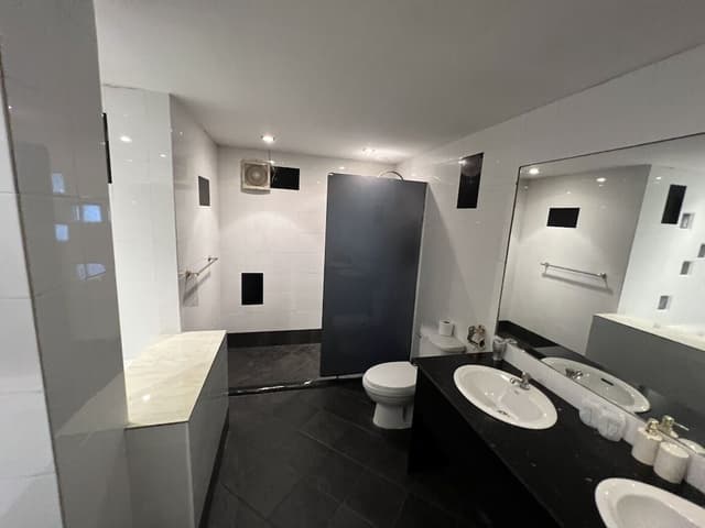 Jacuzzi Suite with private Jacuzzi MEN ONLY