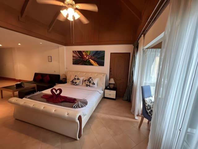Jacuzzi Suite with private Jacuzzi MEN ONLY