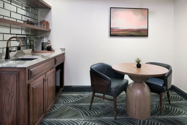 Signature Suites