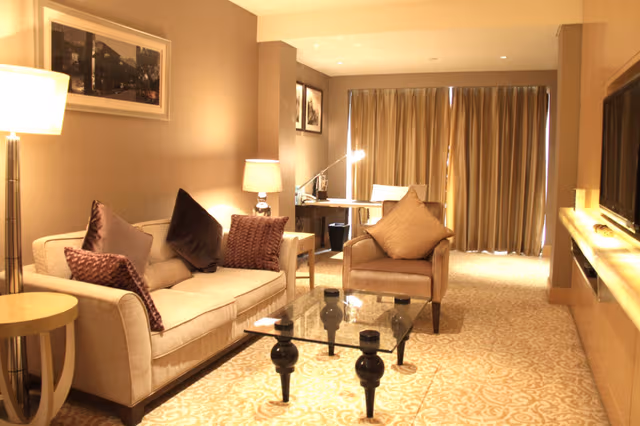 Deluxe Suite