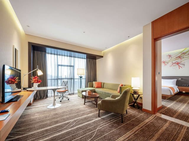 JUNIOR SUITE