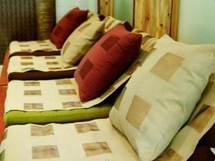 Saphan Krungthep Hostel1