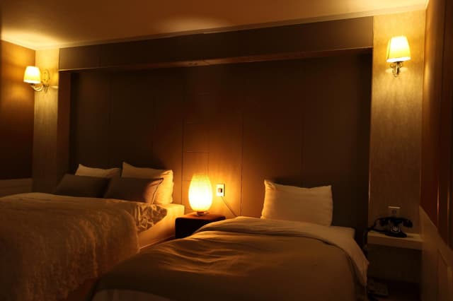Suite-A Room
