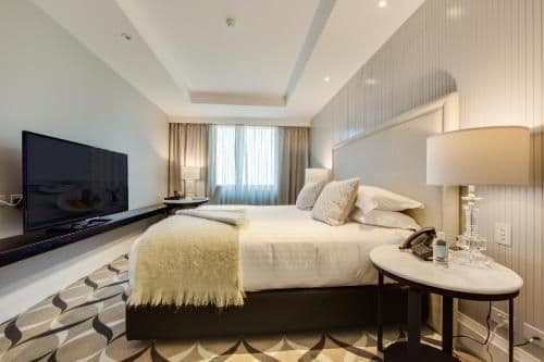 Luxury King Room