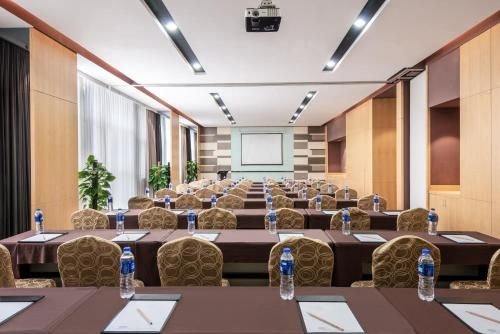 ฮอลิเดย์ อินน์ เอ็กซเพรส เซี่ยงไฮ้ นิว จินเฉียว (Holiday Inn Express Shanghai New Jinqiao)1