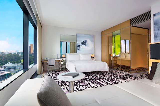 Club Premier Room, 1 King Bed, Non Smoking (Executive Lounge Access)