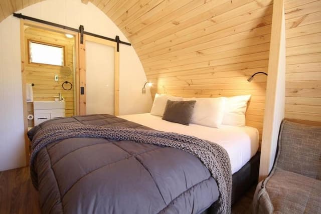 Glamping Pod with Ensuite