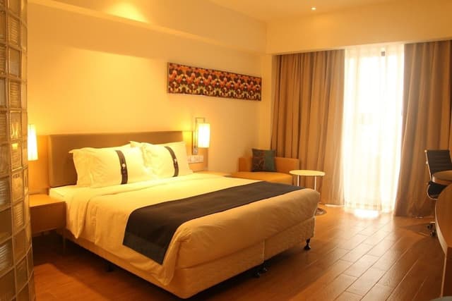 Standard Room, 1 King Bed, Sea View