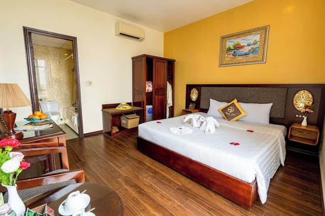 Romantic Double Room, Garden View