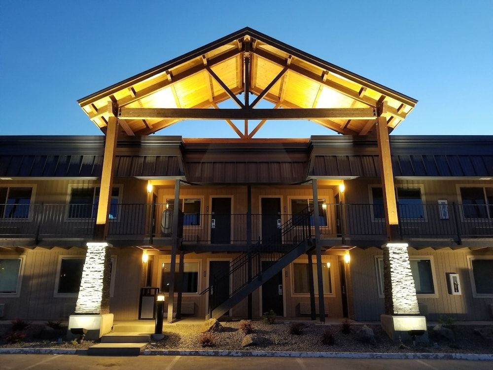 Sun Country Inn2