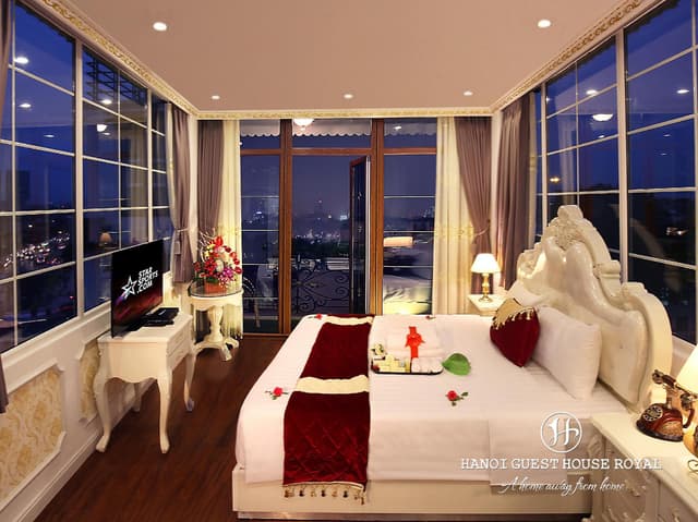 Deluxe Rooftop Double-Twin Room