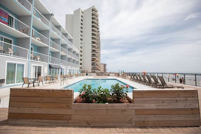 Oceanfront Deluxe Double Room with Full Kitchen