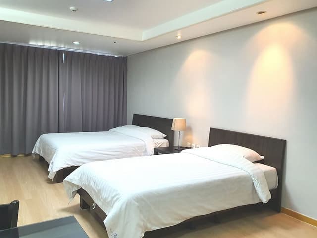 Business Twin Room