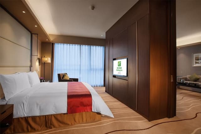 1 Bedroom Suite 1 Super King