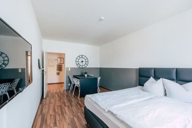 Junior Apartment