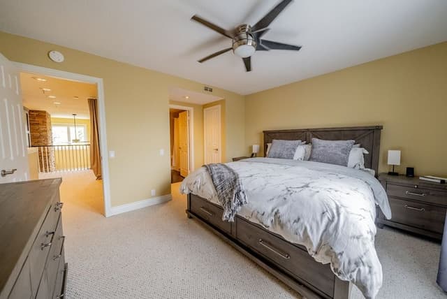 Deluxe Condo, 3 Bedrooms (204 Sierra Lane - No Pets Allowed)