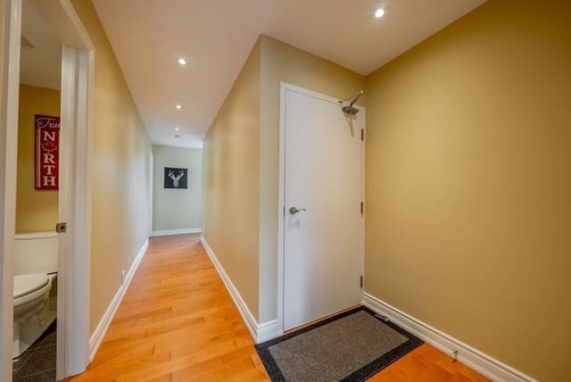 Deluxe Condo, 3 Bedrooms (204 Sierra Lane - No Pets Allowed)