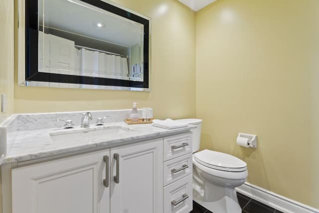 Deluxe Condo, 3 Bedrooms (204 Sierra Lane - No Pets Allowed)