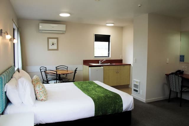One Bedroom Executive Suite