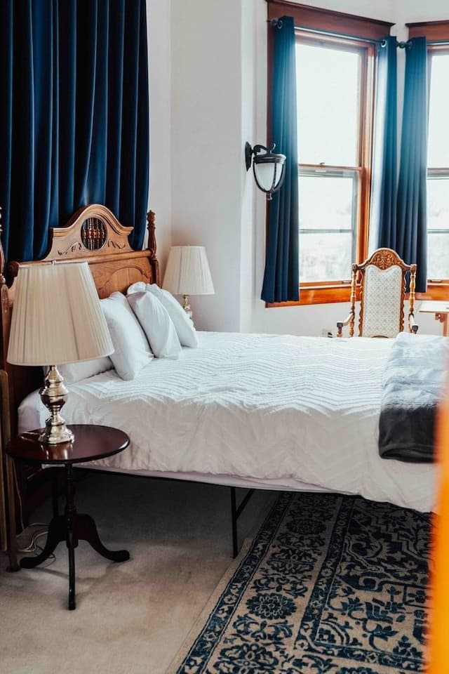 Deluxe Suite, 1 King Bed (Municipal Judges Chambers, 2nd Floor, Accessible by Stairs Only)