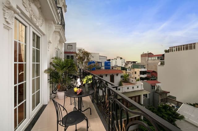X Executive Terrace (Have 1 Big Terrace or 1 Terrace and 1 Small Balcony)