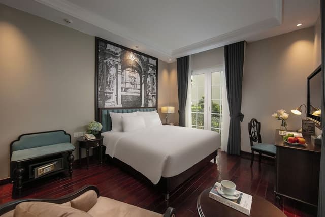 Honeymoon Double Room, City View