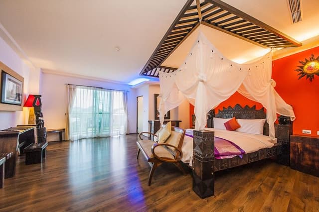 VIP Double Room, Bathtub