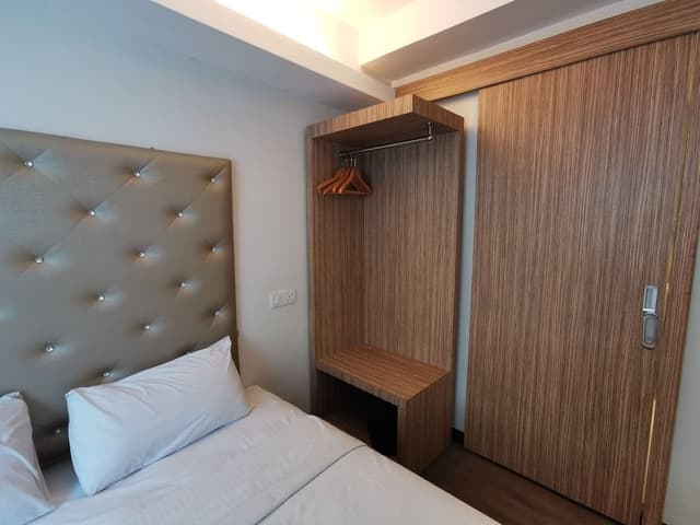 Deluxe Room, 1 King Bed