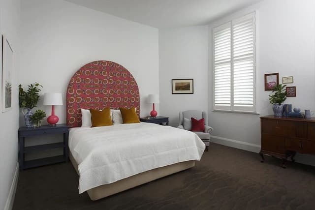 Lola Suite