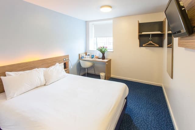 Double Room, City View