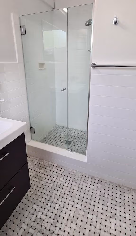 Signature Deluxe King Suite