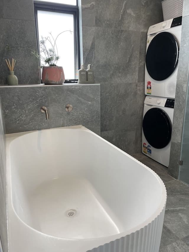 Deluxe V7