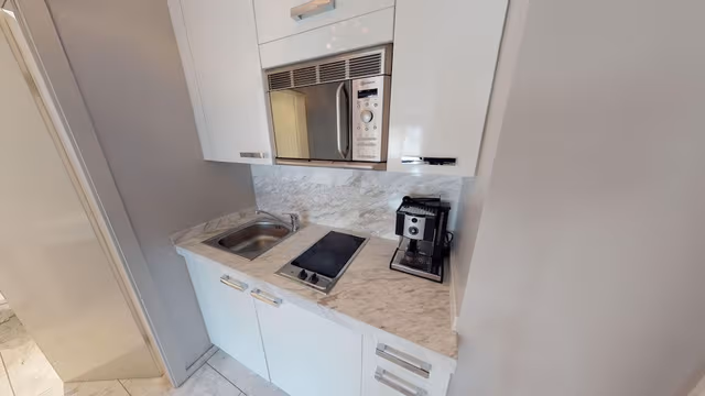 Studio Apartment Senior