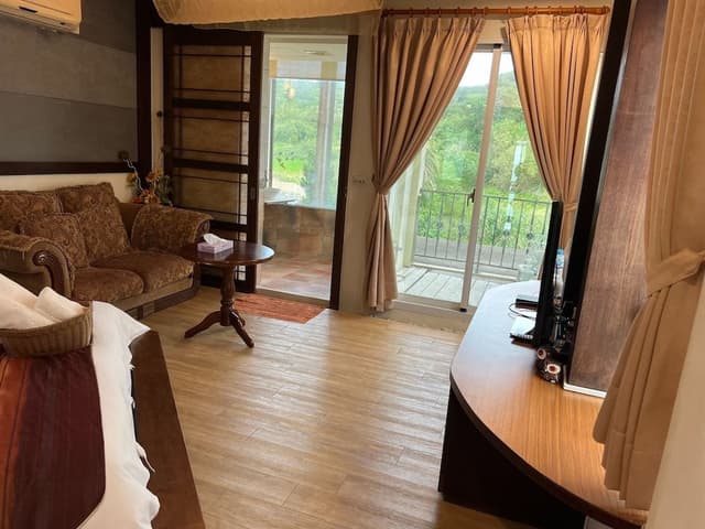 Standard Double Room, Mountainside