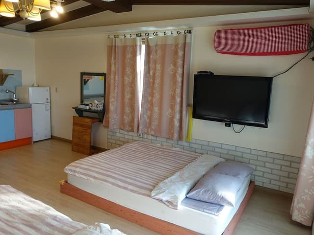 Family Single Room, 2 Double Beds