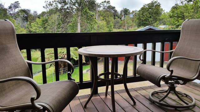 Luxury Studio Suite, 1 Bedroom, Jetted Tub, Garden View (Ohia Ranch Retreat)